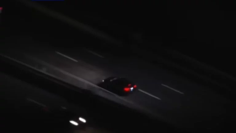 Como de película: El conductor de este Alfa Romeo escapa de la policía por arte de magia