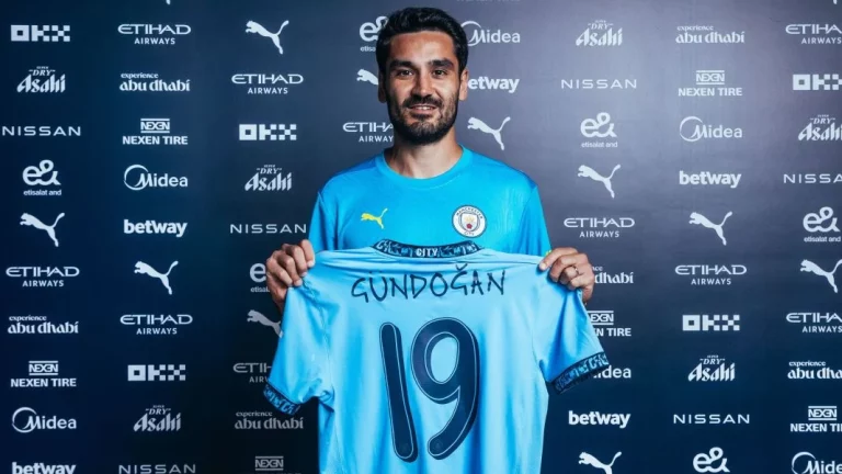 Gündogan disfruta de este coche de 100 mil euros gracias a su salida del Barcelona