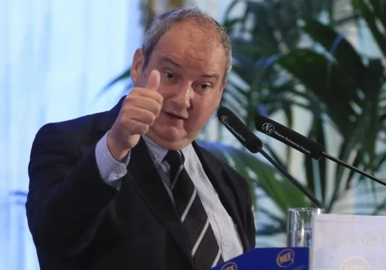 El Gobierno colaborará con ANFAC en el establecimiento de una agenda conjunta que permita dinamizar el mercado y proteger a la industria