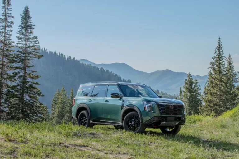 Nuevo Nissan Armada 2025: El “Patrol americano” es más 4×4 que nunca