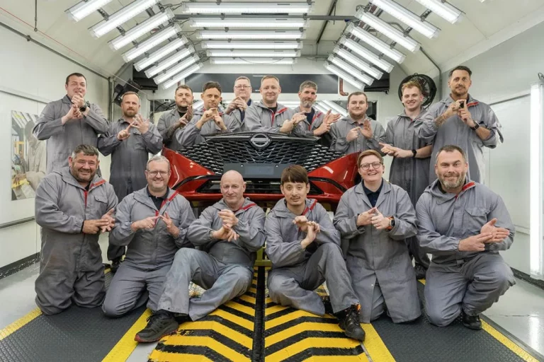 Nissan Sunderland: el bonito gesto que han tenido los trabajadores para apoyar a sus compañeros sordos