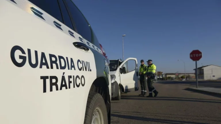 Paga tu multa en 24 horas: La DGT te pone en guardia sobre esta nueva estafa que llega por SMS