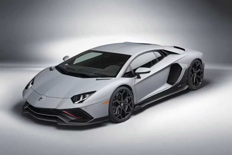 El día que Ana Rosa Quintana se mofó en TardeAr de Pedro Sánchez con un Lamborghini Huracán