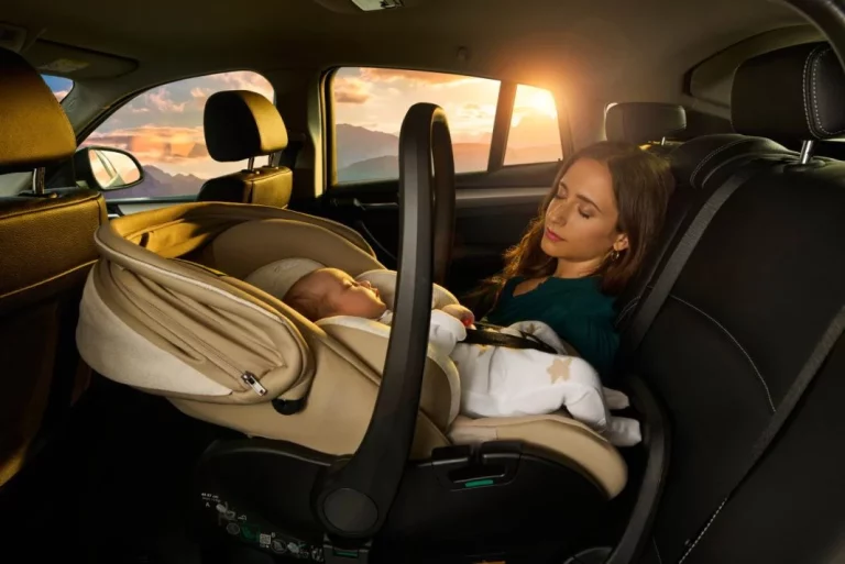 La silla infantil en la que la DGT quiere que lleves a tu bebé en el coche