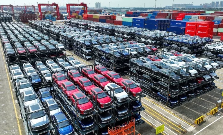 Aranceles coches chinos: la Unión Europea los mantiene, aunque insiste en que «seguirá negociando soluciones» con Pekín
