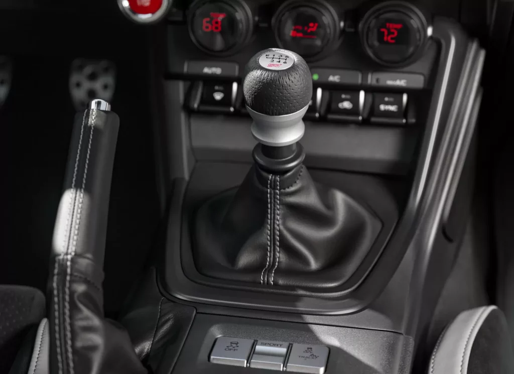 Subaru actualiza su BRZ cuando está a punto de soplar sus primeras seis velas 1 Motor16 2024 Subaru BRZ ts Purple Edition 8 Motor16