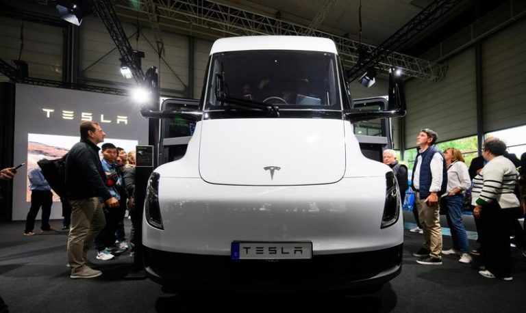 Una jueza da la razón a Tesla y Musk en una guerra por el sistema Autopilot
