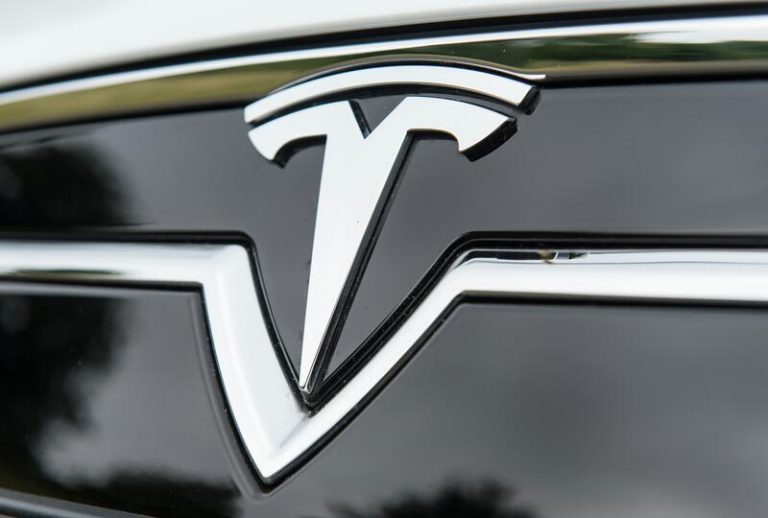 Los sindicatos presionan a Tesla en Suecia tras un año de huelga