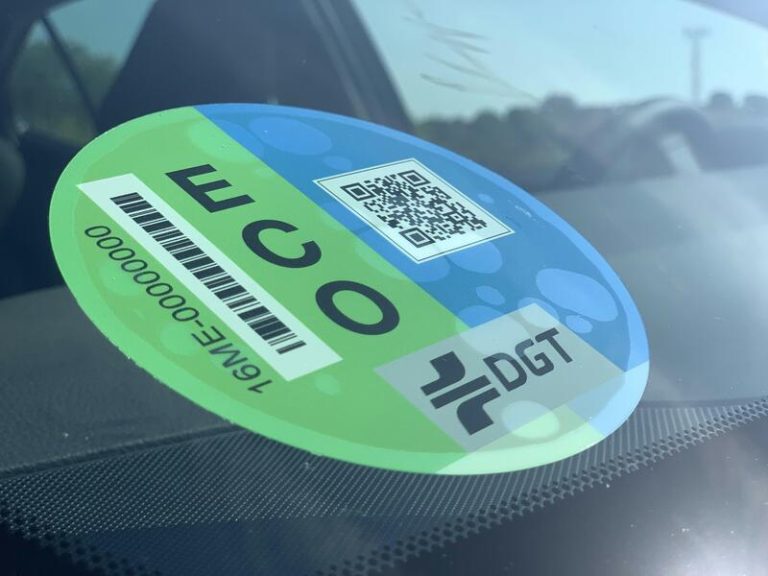 El movimiento de la DGT por el que 2 de cada 10 coches perderán la etiqueta ECO
