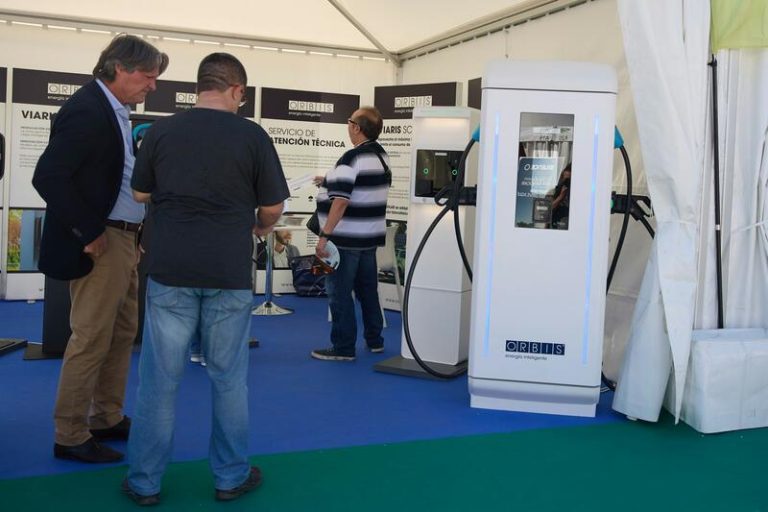 En España ya hay más de 37.000 cargadores públicos para tu coche eléctrico