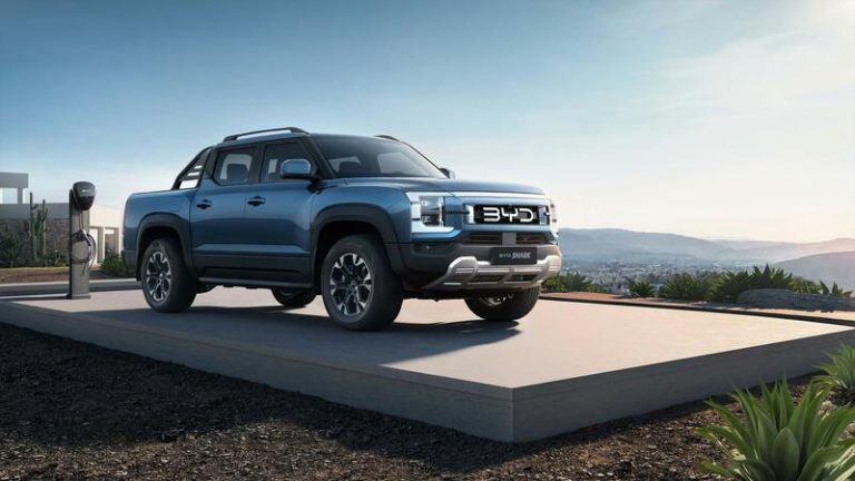 BYD no se esconde y apunta a Toyota y Ford con su pick-up ‘0 emisiones’, el Shark