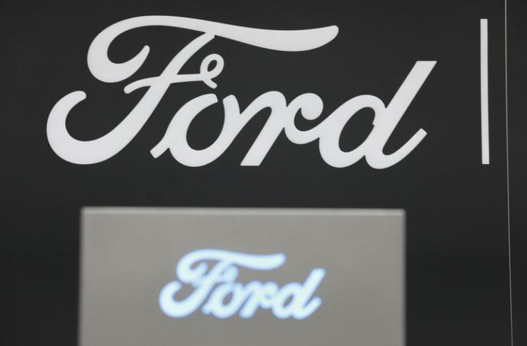 Ford reduce un 16% su beneficio y por ello recorta en inversión