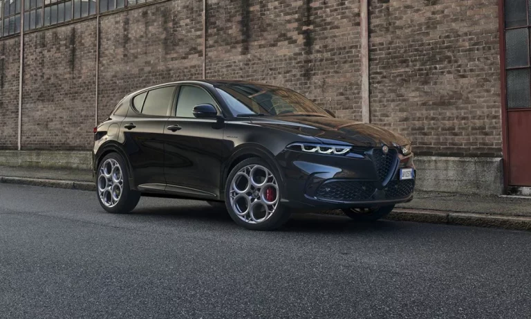 El Alfa Romeo Tonale recibe una ligera actualización de cara a 2025