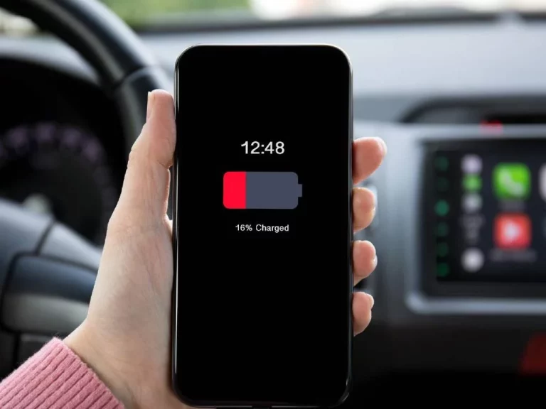 LIDL quiere que te olvides del cargador inalámbrico de tu coche con este accesorio de 19,99 euros