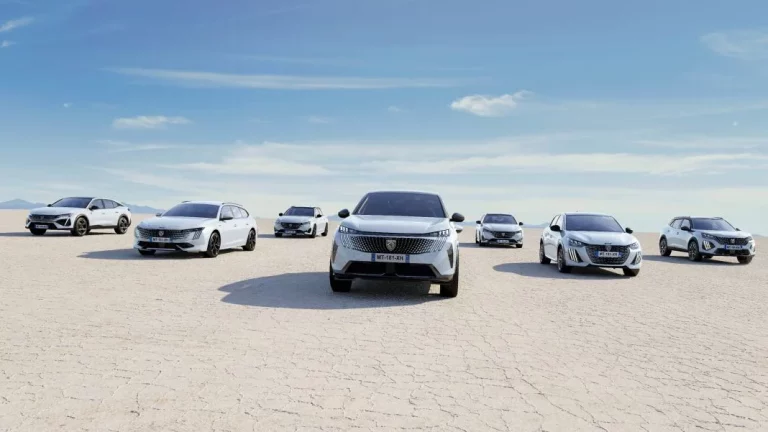 Peugeot ya cuenta con versiones eléctricas en 12 de sus modelos