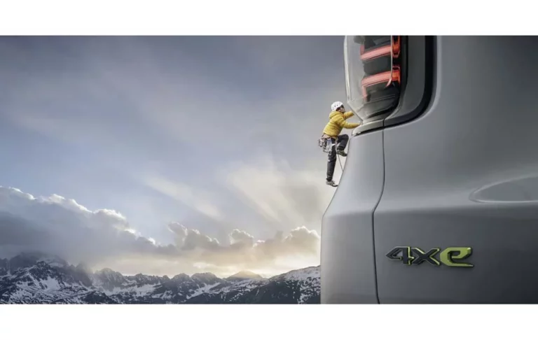 Jeep Avenger y The North Face, colaboración alpina