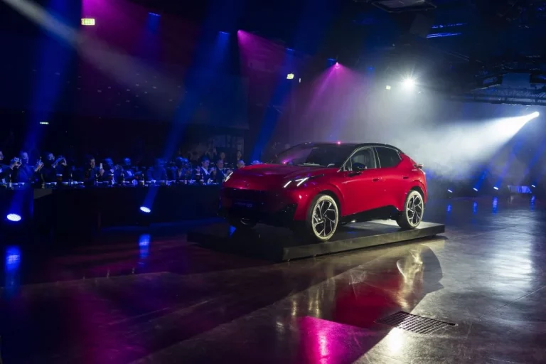 Primera prueba del Lynk & Co 02: Una propuesta eléctrica muy seria