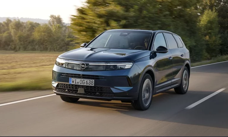 Primera prueba del Opel Grandland 2025. El nuevo buque insignia de Opel