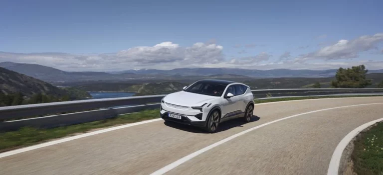 Probamos el Polestar 3: el SUV eléctrico que sorprende por su alma de deportivo
