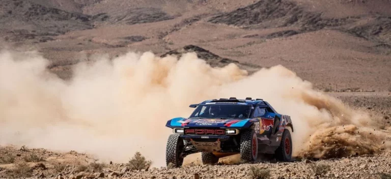Ford y Dacia llegan al Dakar, y con color español