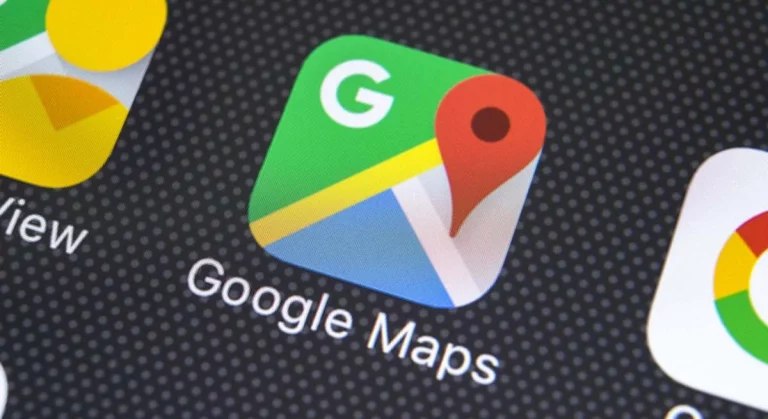 ¿Quieres poner tu coche en Google Maps usando Apple CarPlay o Android Auto? Así se hace