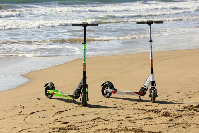 Hasta 1.000 euros: La multa que la DGT te puede poner si vas en bicicleta o patinete eléctrico