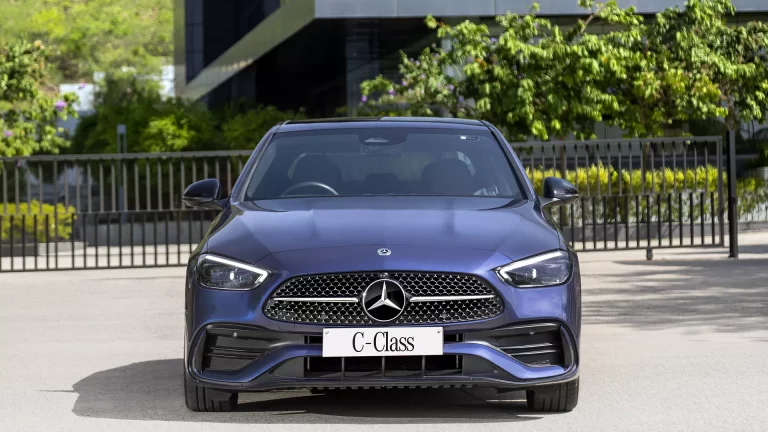 Mercedes-Benz repite como marca premium favorita de los españoles