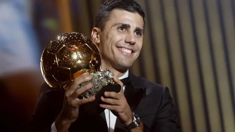 El SUV eléctrico que conduce Rodri, el nuevo Balón de Oro