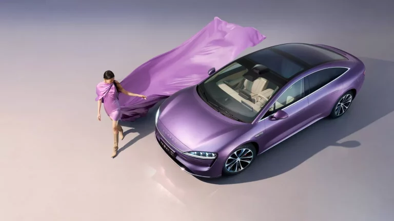 Luxeed S7: La berlina de Huawei ya pasa por encima al Tesla Model 3