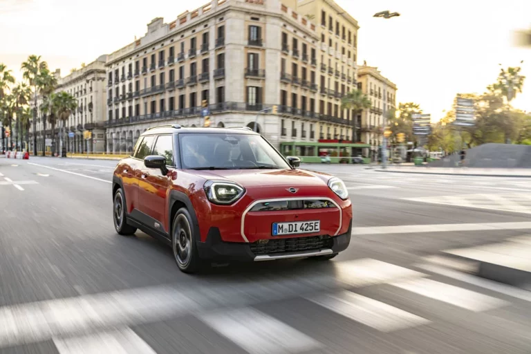 MINI Aceman: Conducimos el MINI más redondo de la gama… y 100% eléctrico