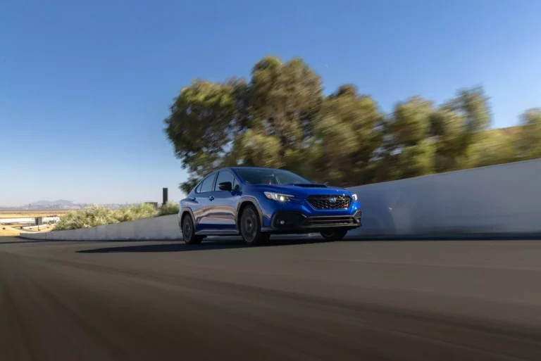 Subaru WRX: La berlina de los tres pedales ahora cuesta 4.500 euros menos que antes