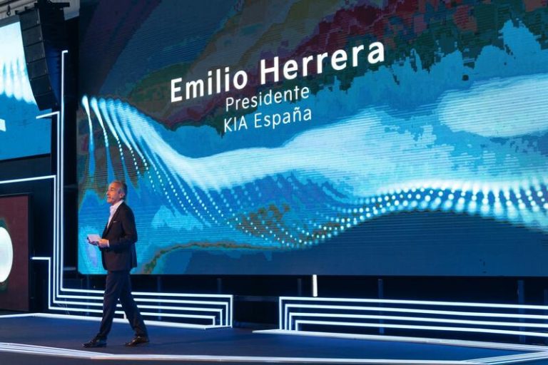 Herrera (Kia Iberia): «El Gobierno no se puede escaquear en la crisis del coche eléctrico en Europa»