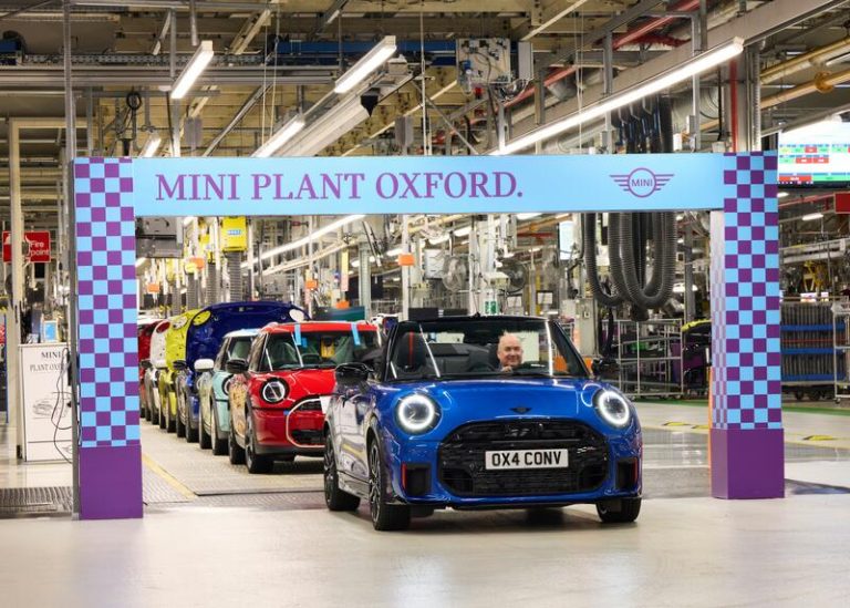 El nuevo MINI Cooper Cabrio ya se fabrica en Oxford. Y eso no ocurría desde 2015