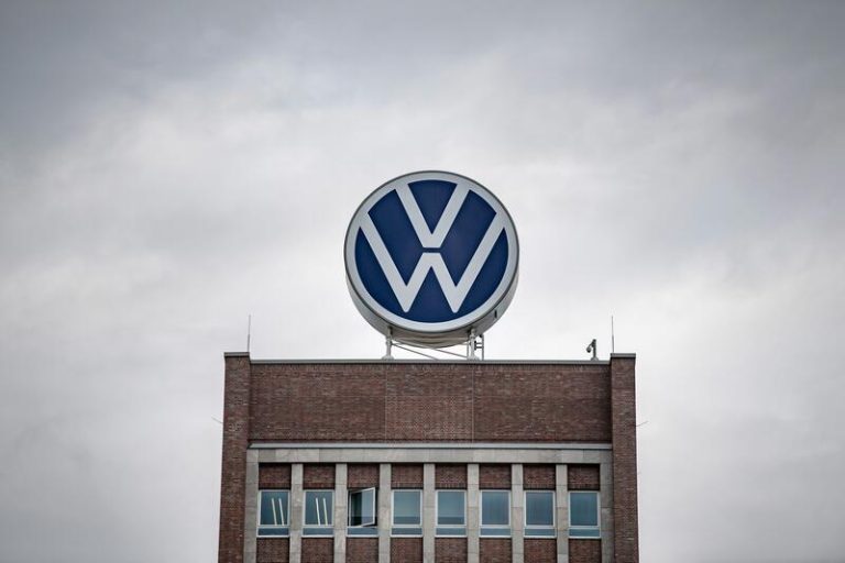 El comité de empresa de Volkswagen carga contra la marca y contra el cierre de plantas