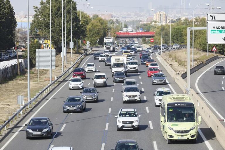 Los 500 nuevos establecimientos donde la DGT venderá sus etiquetas gracias a Logista