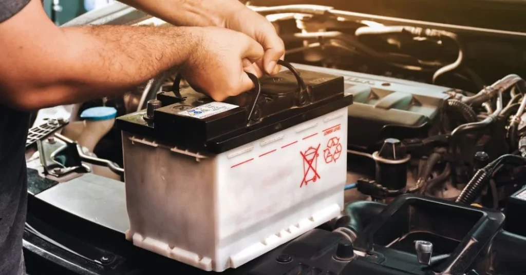 Cambiar bateria coche Motor16