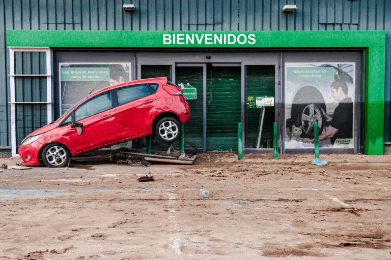 Los concesionarios de automóviles cifran en 490 millones de euros las pérdidas tras la DANA