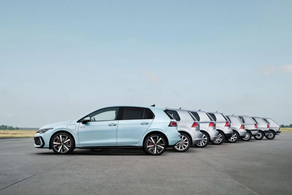 Los coches de segunda mano más vendidos: el mercado de ocasión crece un 3,16% hasta julio y casi duplica a los nuevos 1 Motor16 PREMIOS MOTOR16 VOLKSWAGEN GOLF Motor16