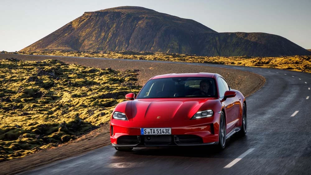 Porsche Taycan GTS 2025 (15)