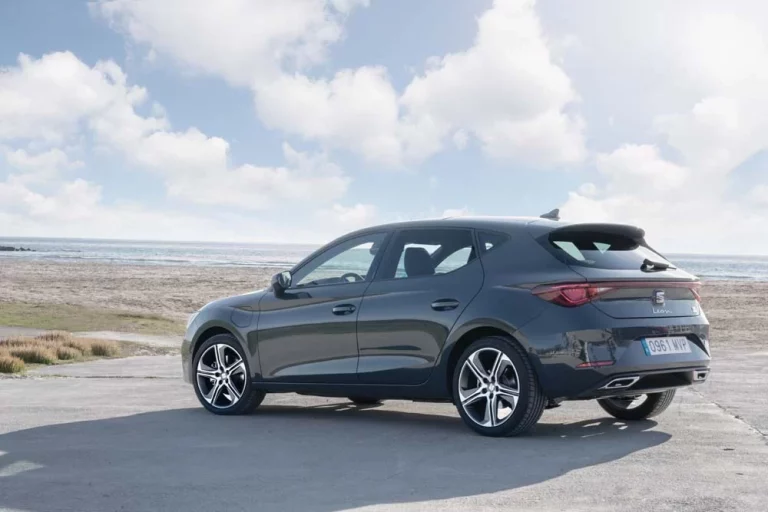 Seat León, con lo más avanzado en electrificación y tecnología