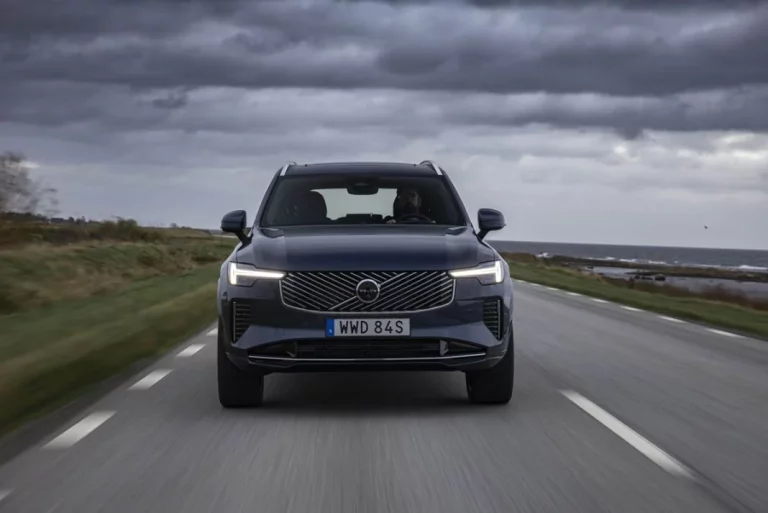 Probamos el nuevo Volvo XC90: vida extra para la leyenda de la marca sueca