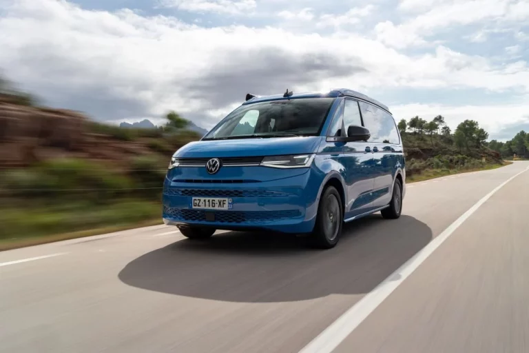 Primera prueba del Volkswagen California 2025: Más práctico, más turismo