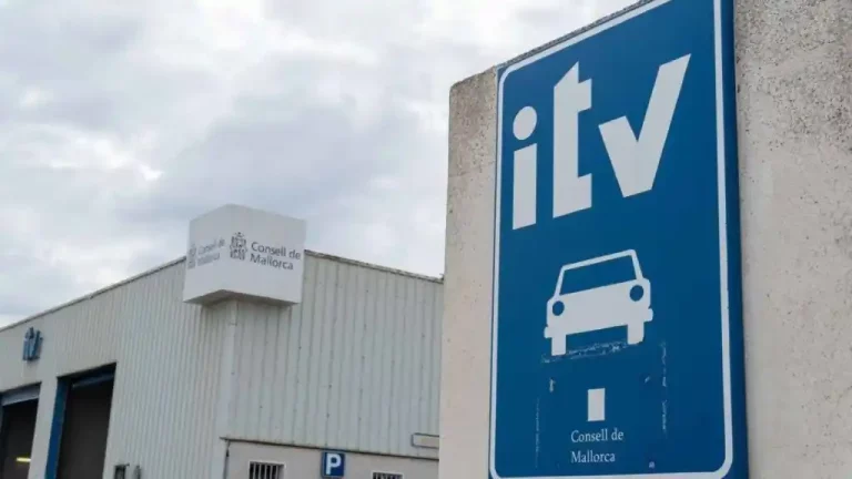eTITV: el cambio más radical que ha llegado a las ITV y que así te va a afectar