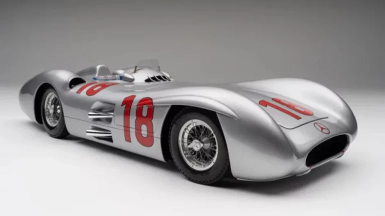 Fangio manejó este coche que ahora podría venderse por 50 millones de euros