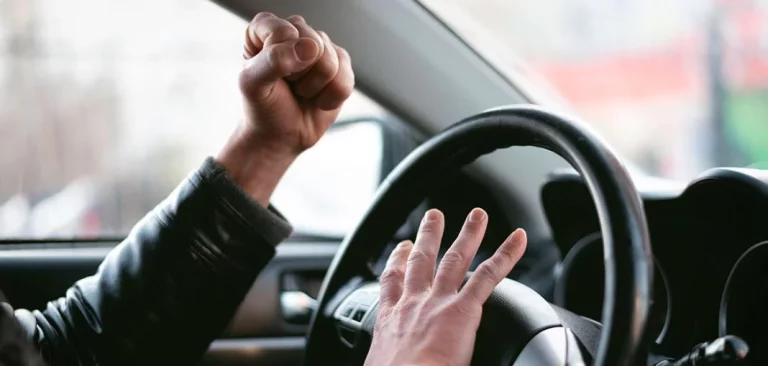 La DGT avisa: Si tienes uno de estos de estos accidentes de tráfico, te puedes buscar la ruina