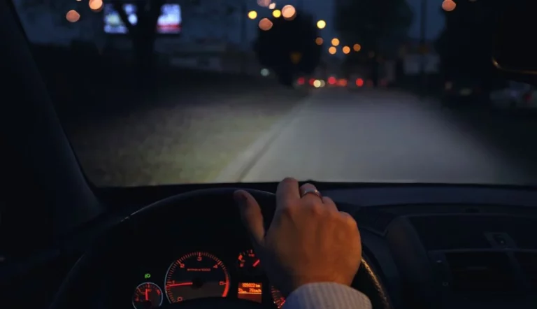 El aviso que la DGT hace a todos los que conducen en esta franja horaria