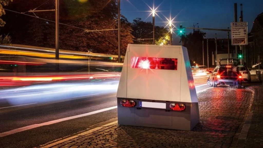 Radar remolque: así trabaja el nuevo ‘juguete’ de la administración