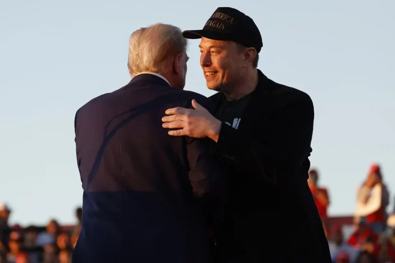 Sale a la luz el dineral que Elon Musk invirtió en la campaña de Trump: Calderilla para sus 400 billones de dólares