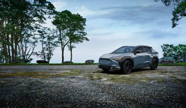 El Subaru Solterra sigue los pasos de su ‘alma gemela’, el Toyota bZ4X