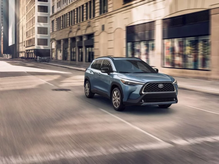 El Toyota Corolla Cross se pone en forma al otro lado del charco